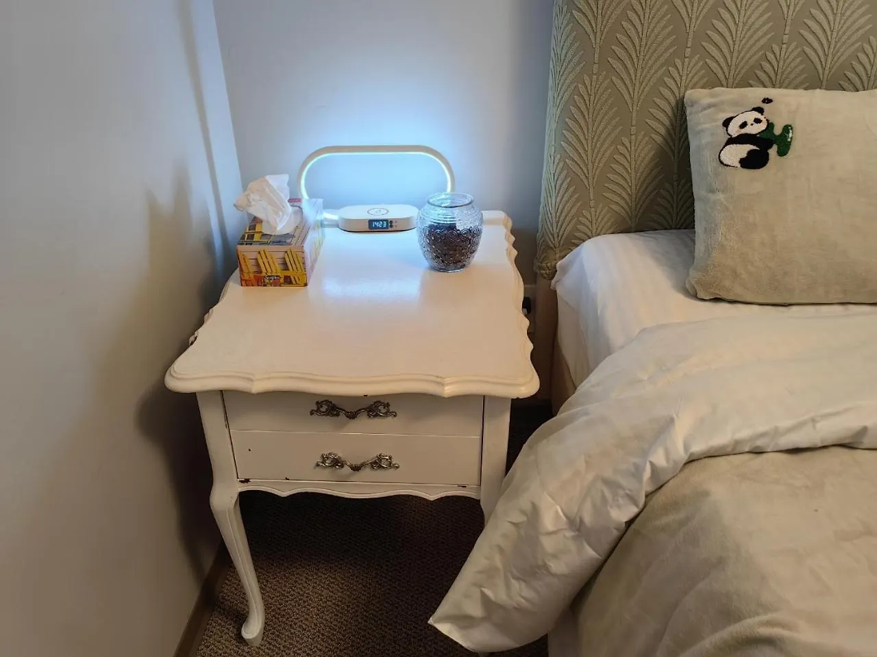 Apartment Island Panda Paradise In Victoria